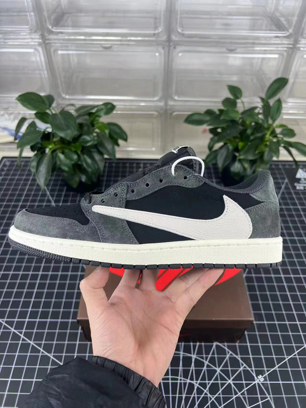 AJ1 Low Travis Scott Reverse Phantom Grey