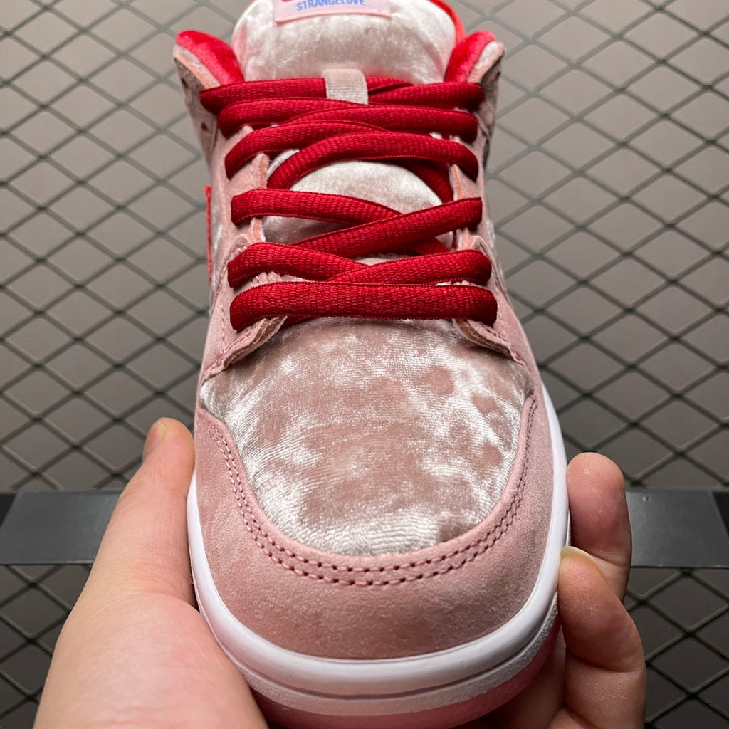 SB Dunk Low StrangeLove Skateboards